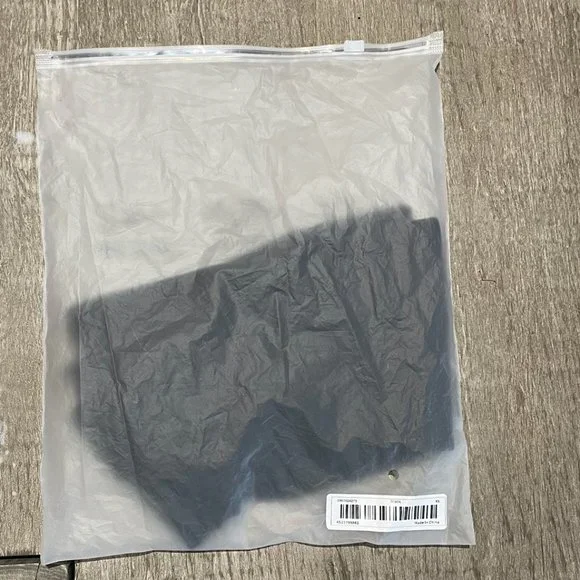 New Stretch Sleeveless Crop Tank - Square Neck - Size Medium - Picture 7 of 7